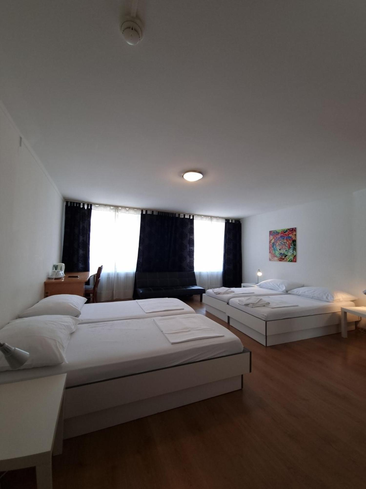Spalenbrunnen Hotel & Restaurant Basel City Center Luaran gambar
