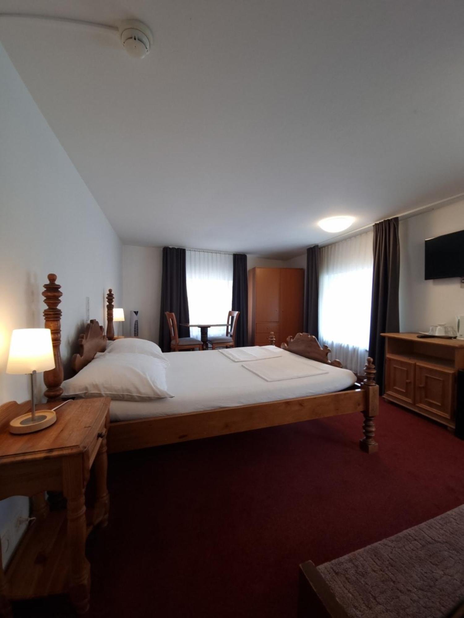 Spalenbrunnen Hotel & Restaurant Basel City Center Luaran gambar