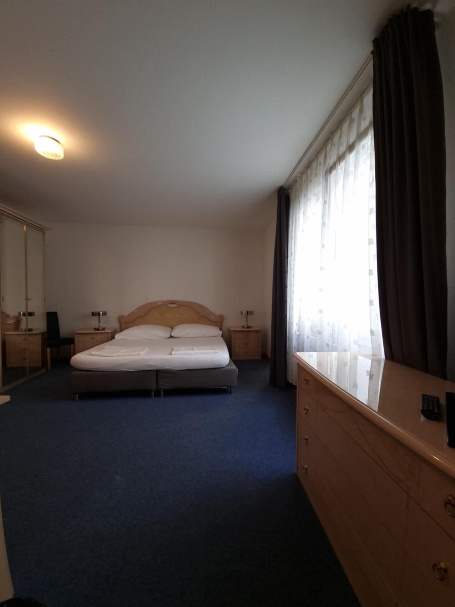 Spalenbrunnen Hotel & Restaurant Basel City Center Luaran gambar